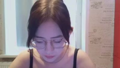 JuliaMaugeri live cam on Cam4