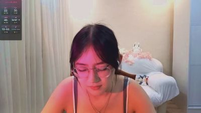 JuliaMaugeri live cam on Cam4