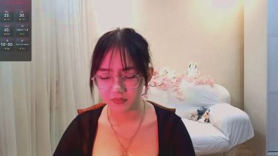 JuliaMaugeri live cam on Cam4