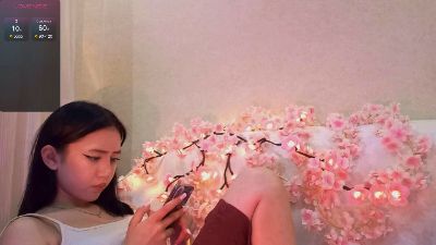 JuliaMaugeri live cam on Cam4
