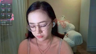 JuliaMaugeri live cam on Cam4