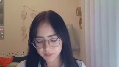JuliaMaugeri live cam on Cam4