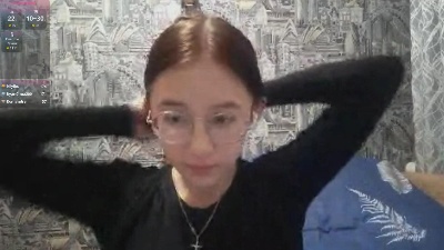 JuliaMaugeri live cam on Cam4