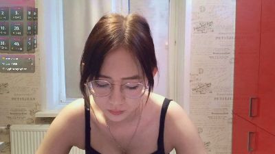 JuliaMaugeri live cam on Cam4