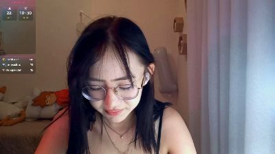 JuliaMaugeri live cam on Cam4