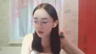 JuliaMaugeri live cam on Cam4