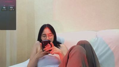JuliaMaugeri live cam on Cam4