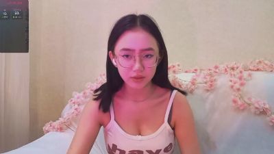 JuliaMaugeri live cam on Cam4