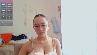 JuliaMaugeri live cam on Cam4