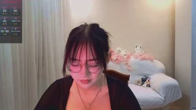 JuliaMaugeri live cam on Cam4