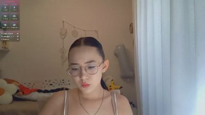 JuliaMaugeri live cam on Cam4