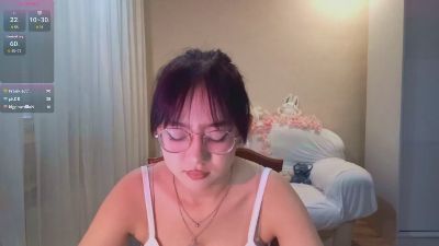 JuliaMaugeri live cam on Cam4