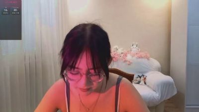 JuliaMaugeri live cam on Cam4