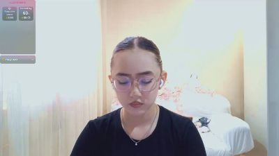 JuliaMaugeri live cam on Cam4