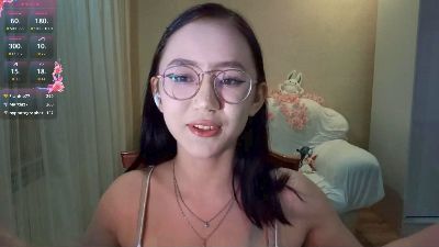 JuliaMaugeri live cam on Cam4