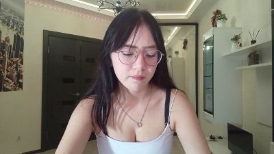 JuliaMaugeri live cam on Cam4