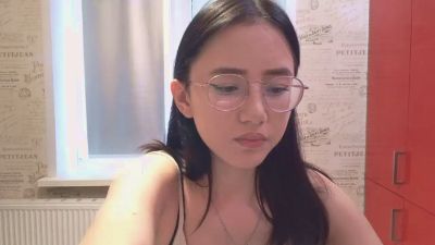 JuliaMaugeri live cam on Cam4