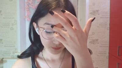 JuliaMaugeri live cam on Cam4
