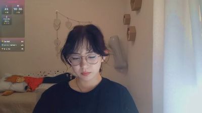 JuliaMaugeri live cam on Cam4
