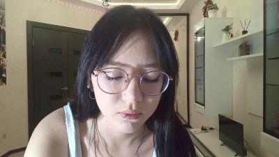 JuliaMaugeri live cam on Cam4