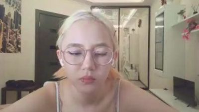 JuliaMaugeri live cam on Cam4