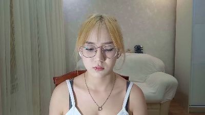 JuliaMaugeri live cam on Cam4