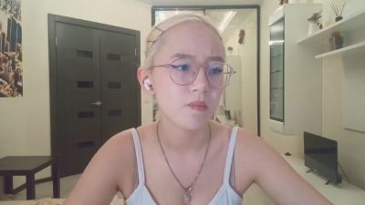 JuliaMaugeri live cam on Cam4
