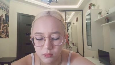 JuliaMaugeri live cam on Cam4