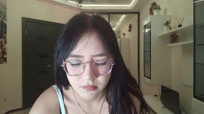 JuliaMaugeri live cam on Cam4