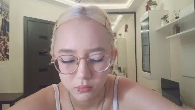 JuliaMaugeri live cam on Cam4