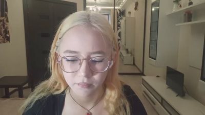 JuliaMaugeri live cam on Cam4
