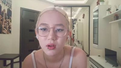 JuliaMaugeri live cam on Cam4