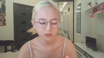 JuliaMaugeri live cam on Cam4