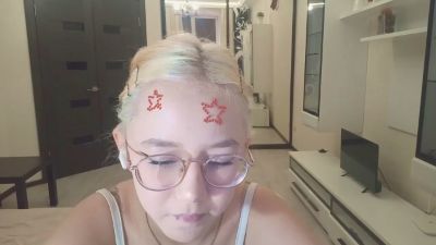 JuliaMaugeri live cam on Cam4