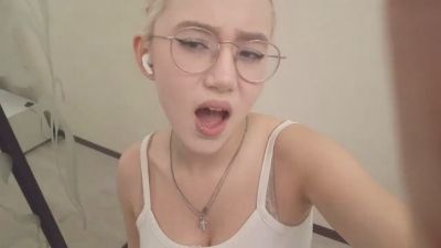 JuliaMaugeri live cam on Cam4
