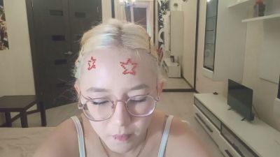 JuliaMaugeri live cam on Cam4