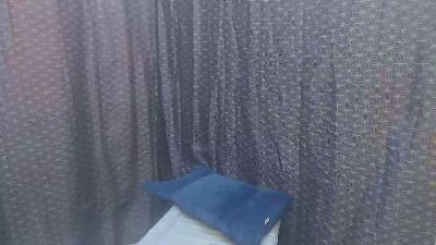 JuliaStarlette live cam on Cam4