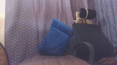 JuliaStarlette live cam on Cam4
