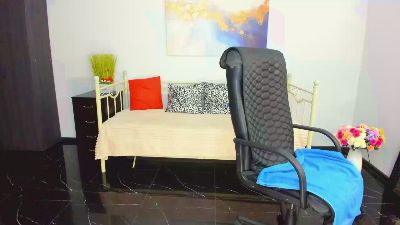 Julia_Dean live cam on Cam4