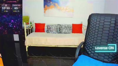 Julia_Dean live cam on Cam4