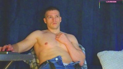 JulianTurner live cam on Cam4