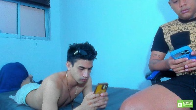 Julian_and_Axel live cam on Cam4