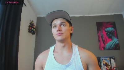 Julian_wallace live cam on Cam4