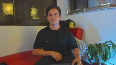 Julian_wallace live cam on Cam4