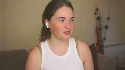 JulianaBlow live cam on Cam4