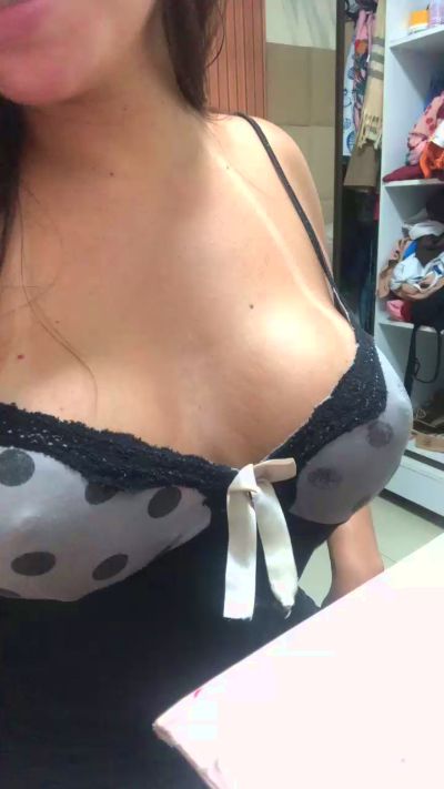 Julianmetebala live cam on Cam4