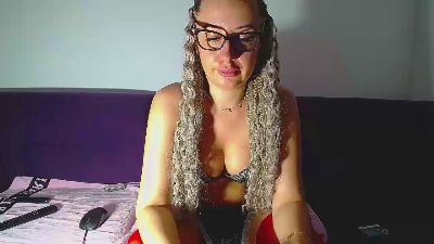 Julianna69 live cam on Cam4