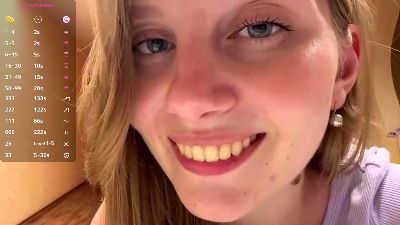 JuliannaDiehl live cam on Cam4