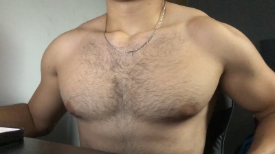 Juliannn21 live cam on Cam4