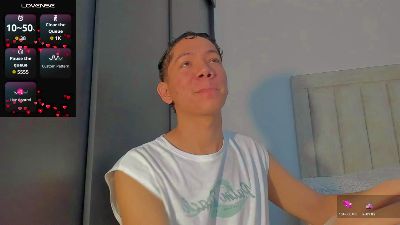Julianrosse_ live cam on Cam4